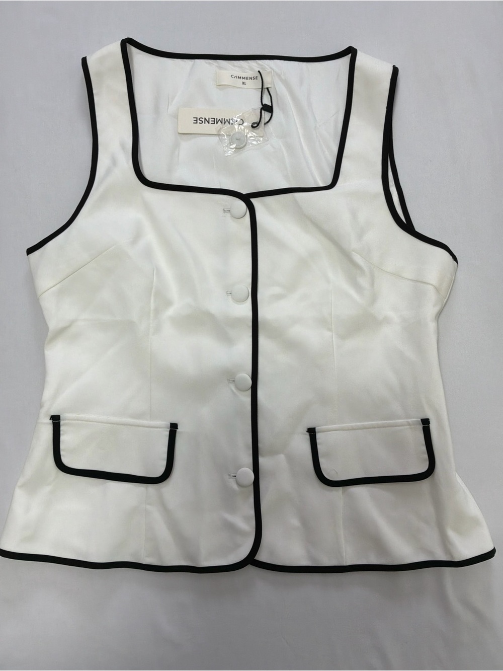 Commense White Sleeveless Button-Front Shell with Black Trim
